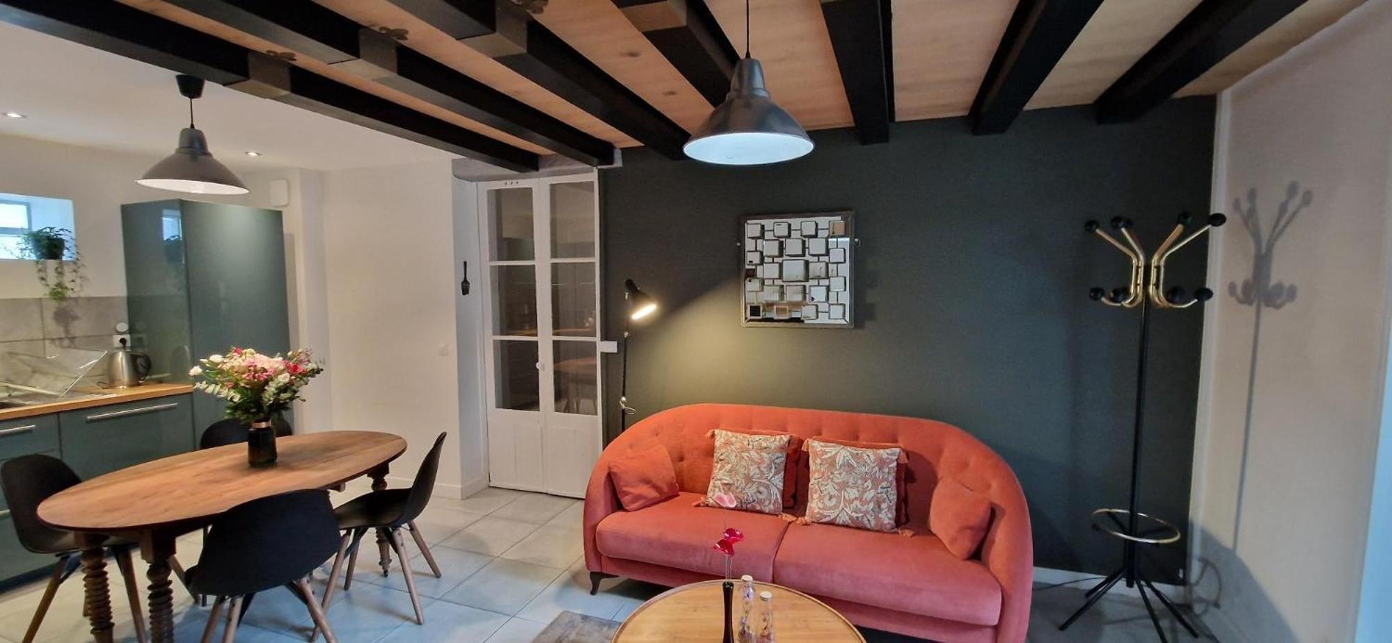 Bleautiful "Alienor" Charmant Appartement Avec Terrasse Fontainebleau Exterior photo